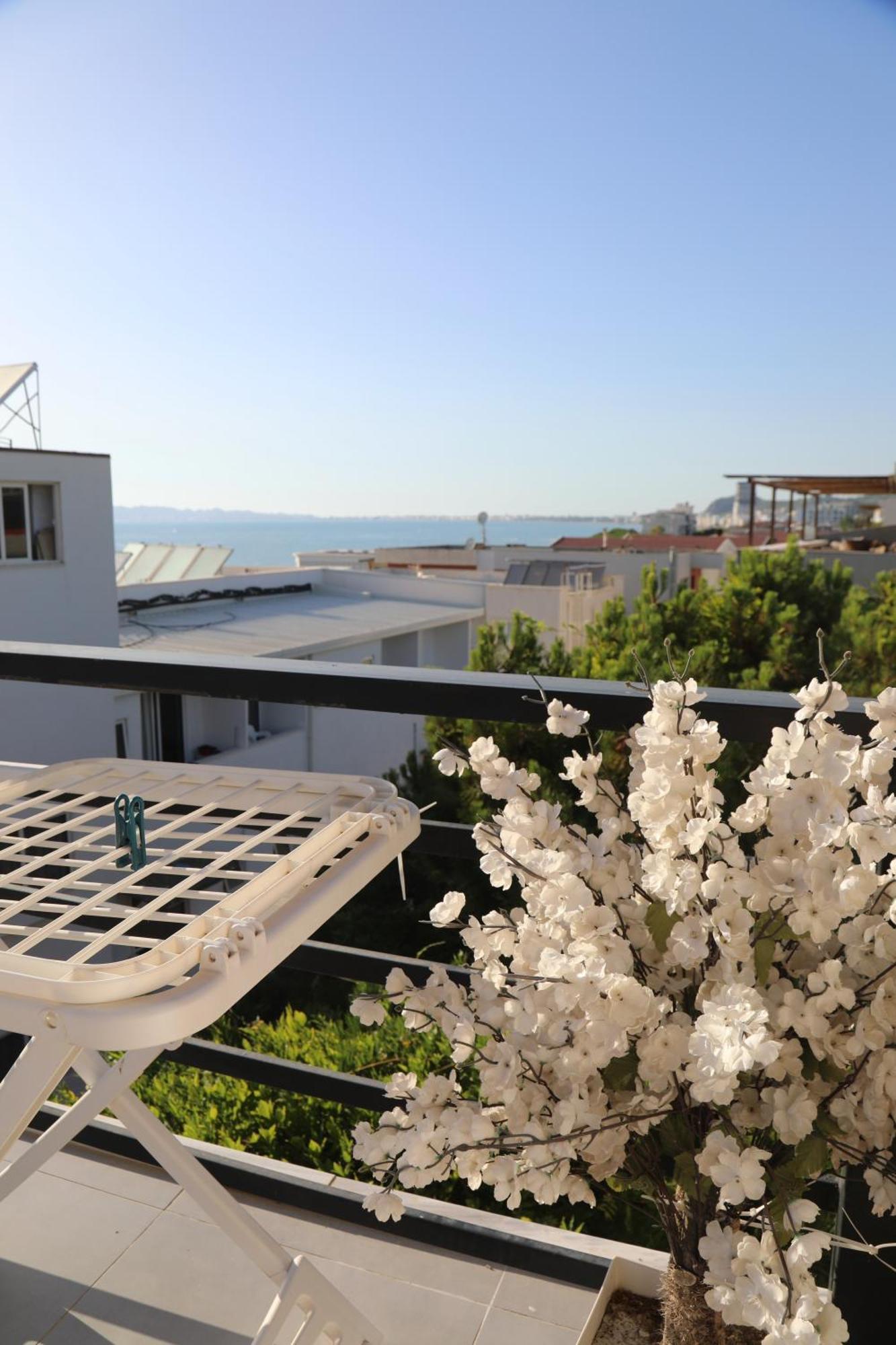 Sea View Apartments Golem  Exteriér fotografie